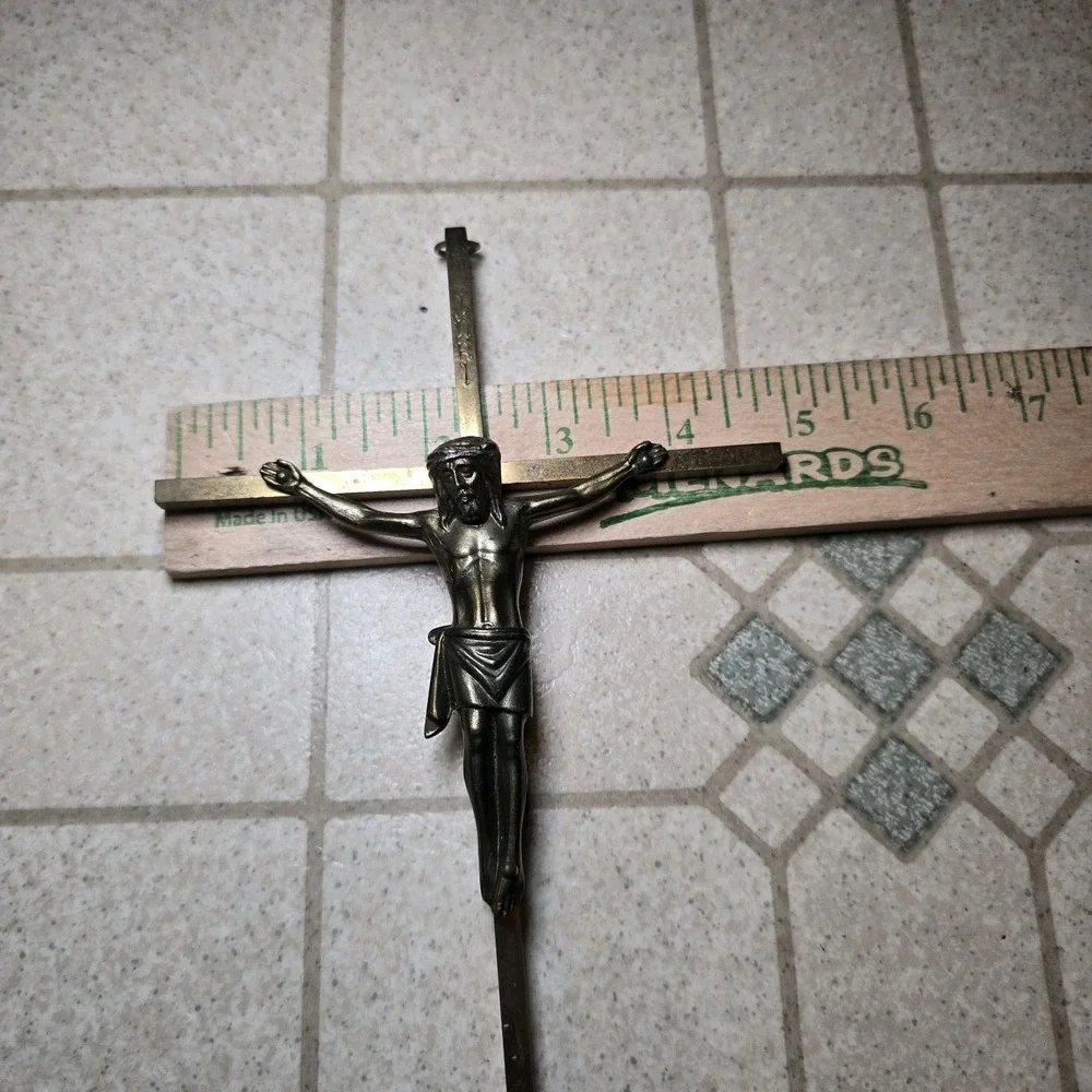 Brass Crucifix With Jesus On Cross Vintage Brass INRI Wall Hanging 10